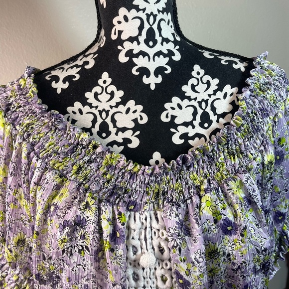 XOXO Floral Purple Smocked Puff Sleeve Blouse Off The Shoulder  Size M Women’s​ - Picture 5 of 8